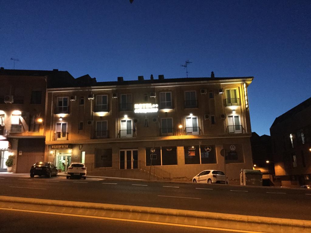 Hotel Godofredo Toledo Exterior photo