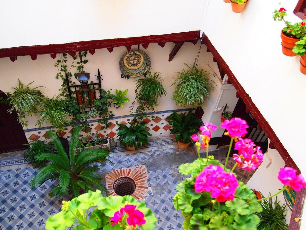 Hotel Godofredo Toledo Exterior photo
